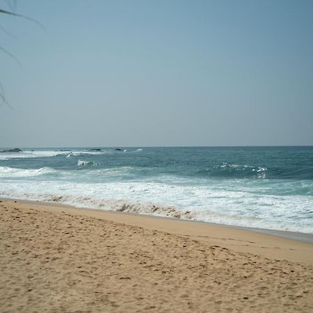 On The Rocks Villa Unawatuna Exterior photo