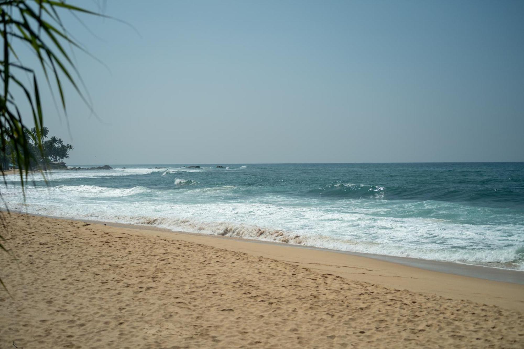 On The Rocks Villa Unawatuna Exterior photo